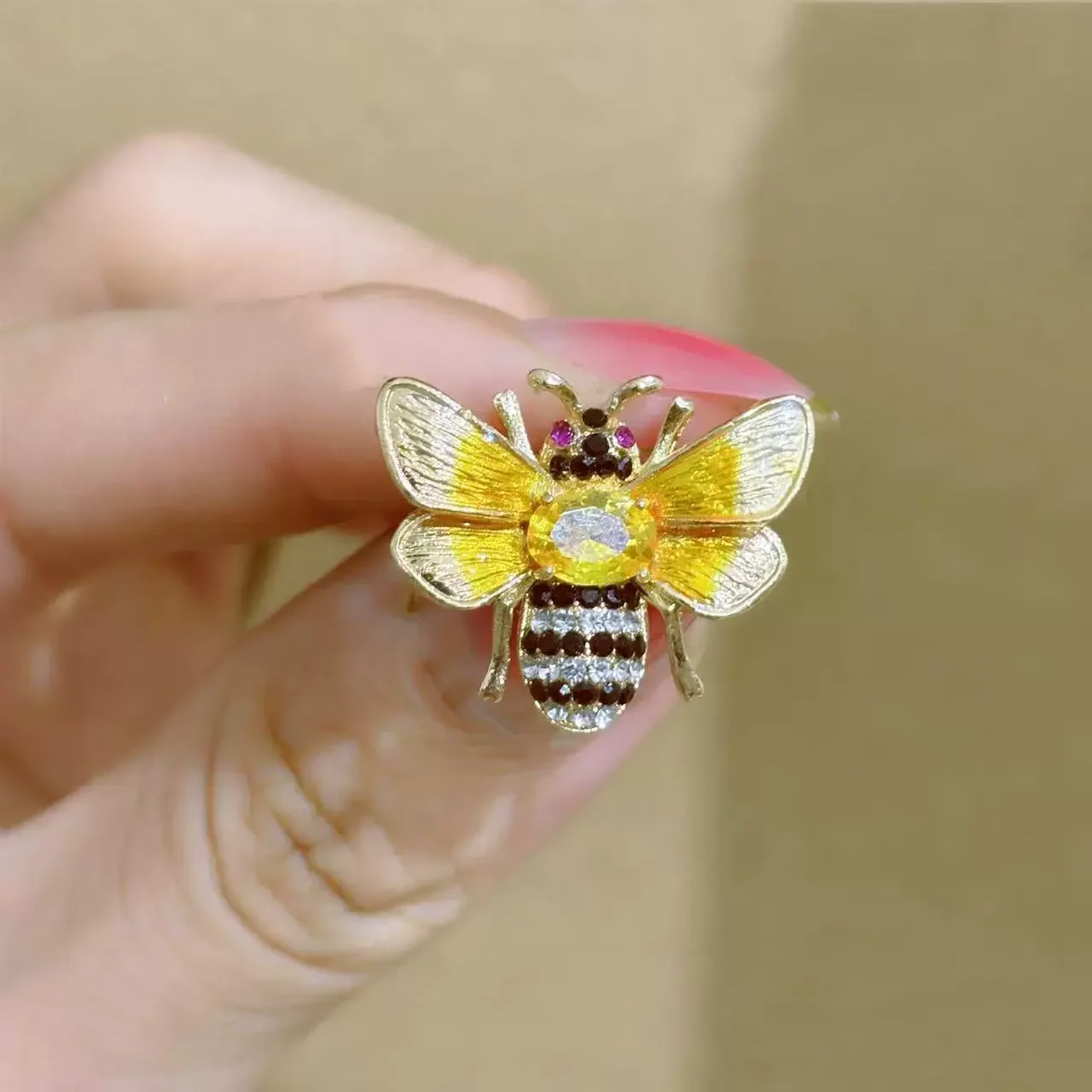 1Pc Fashion Little Bee Brooch  - مراجعة Men'S Accessories Trends 2025 وسعره