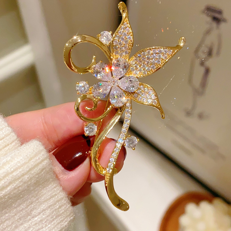 1Pc Vibrant Flower Brooch for  - مراجعة Men'S Accessories Trends 2025 وسعره