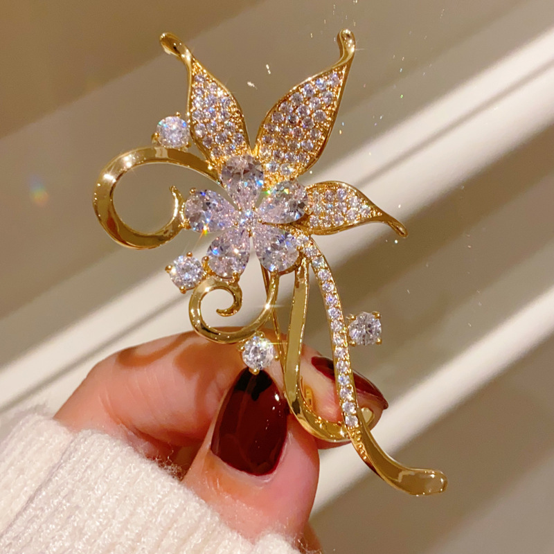 1Pc Vibrant Flower Brooch for  - مراجعة Men'S Accessories Trends 2025 وسعره