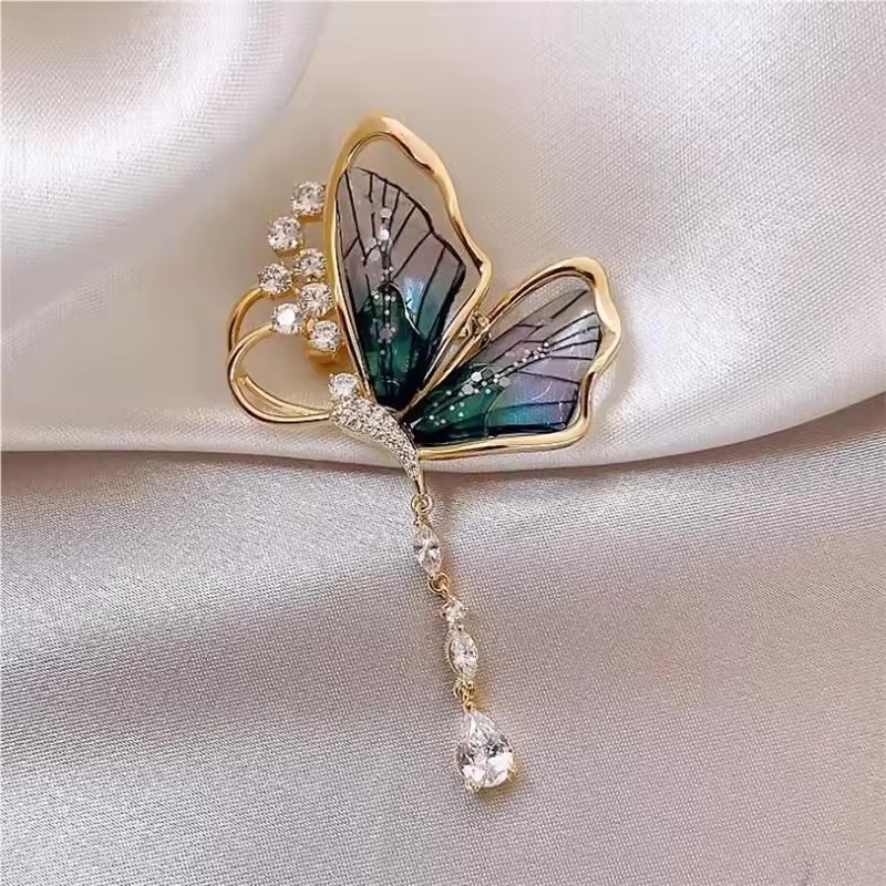 Delicate Butterfly Brooch for  - مراجعة Men'S Accessories Trends 2025 وسعره