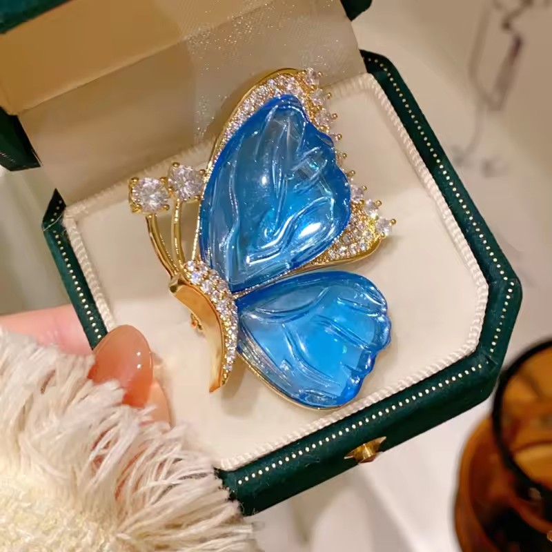 Delicate Butterfly Brooch for  - مراجعة Men'S Accessories Trends 2025 وسعره